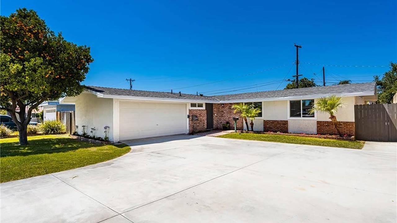 Image for RECENTLY SOLD: 2115 W Palm Ave, Orange, CA 92868 article